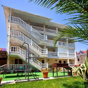 https://guest-house-yana.hotels-of-sochi.com